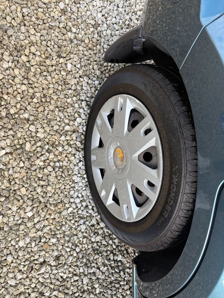 Used Ford Fusion 2004 for sale - 76345807: Photo 17