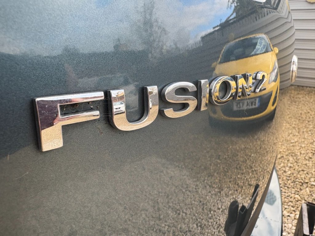 Used Ford Fusion 2004 for sale - 76345807: Photo 7
