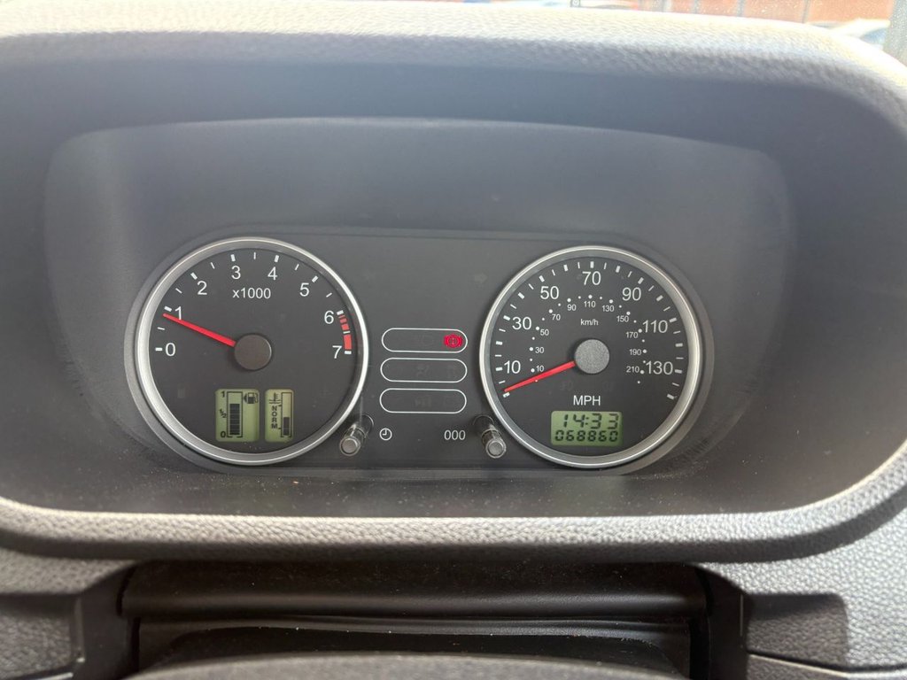 Used Ford Fusion 2004 for sale - 76345807: Photo 9