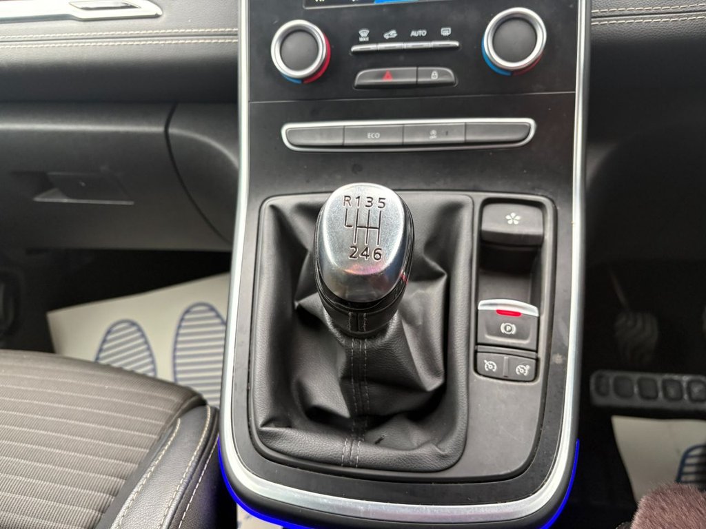 Used Renault Grand Scenic 2018 for sale - 77227565: Photo 15