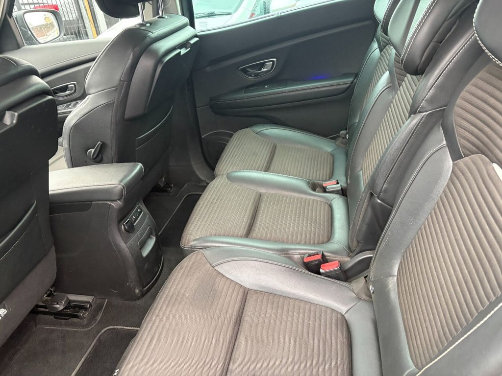 Used Renault Grand Scenic 2018 for sale - 77227565: Photo 19