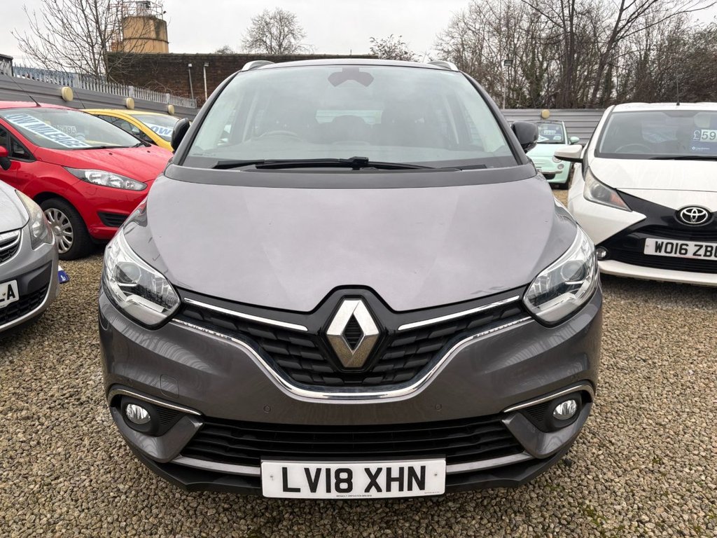 Used Renault Grand Scenic 2018 for sale - 77227565: Photo 2