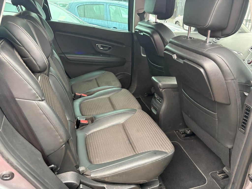 Used Renault Grand Scenic 2018 for sale - 77227565: Photo 20