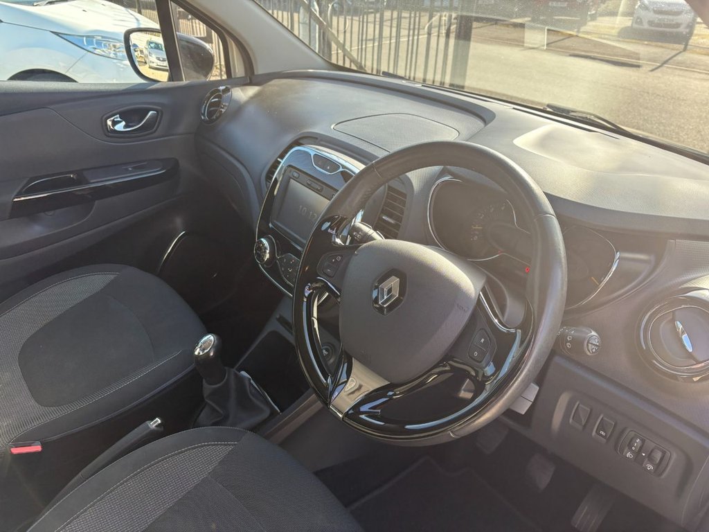Used Renault Captur 2015 for sale - 77920380: Photo 8