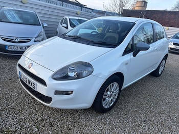 Used Fiat Punto 2012 for sale - 77369392: Photo