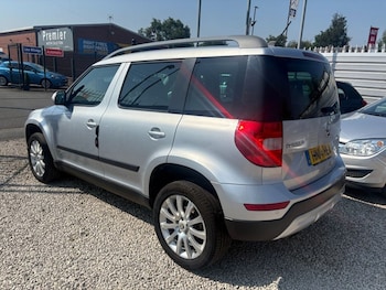 Used Land Rover Discovery Sport 2017 for sale - 79022790: Photo