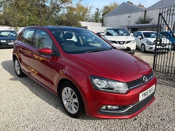 Used Volkswagen Polo 2016 for sale - 76840982: Photo