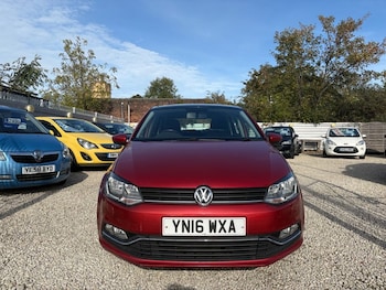 Used Volkswagen Polo 2016 for sale - 76840982: Photo