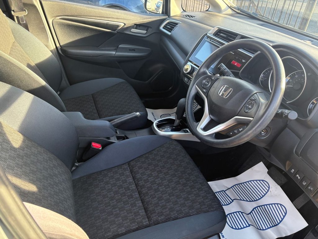 Used Honda Jazz 2016 for sale - 76934584: Photo 10