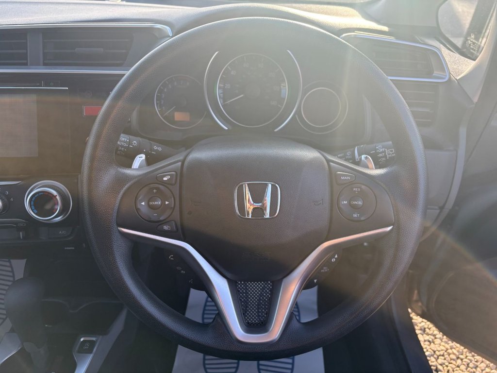 Used Honda Jazz 2016 for sale - 76934584: Photo 12