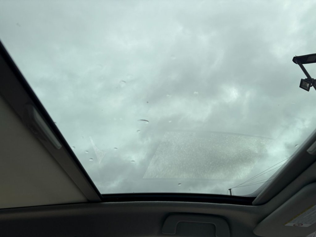 Used Toyota Yaris 2012 for sale - 76454546: Photo 11