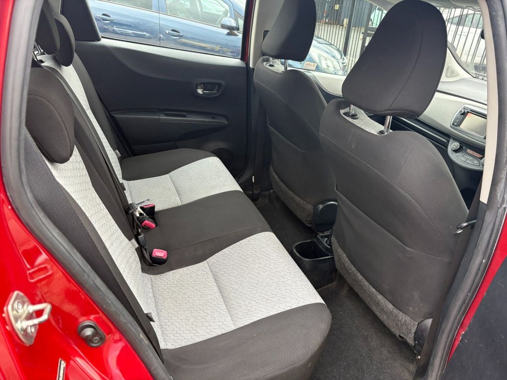 Used Toyota Yaris 2012 for sale - 76454546: Photo 20