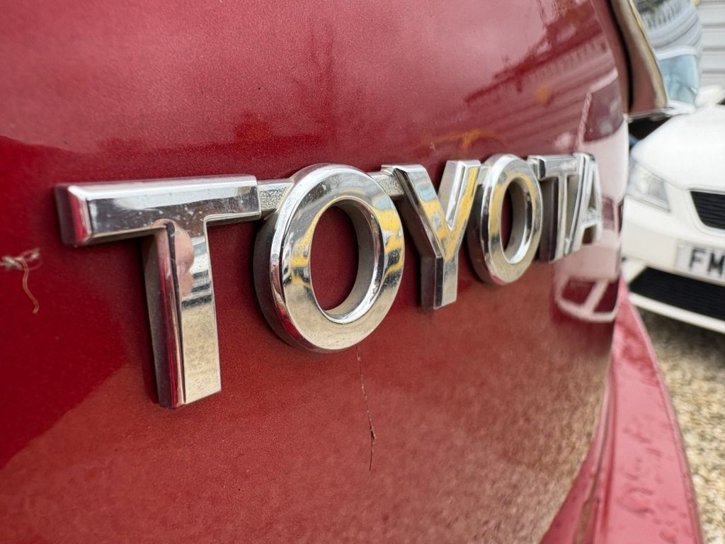 Used Toyota Yaris 2012 for sale - 76454546: Photo 8