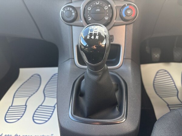 Used Ford Fiesta 2014 for sale - 76039370: Photo 15