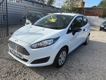 Used Ford Fiesta 2014 for sale - 76039370: Photo