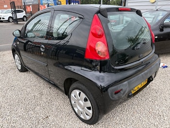 Used Peugeot 107 2012 for sale - 75358994: Photo