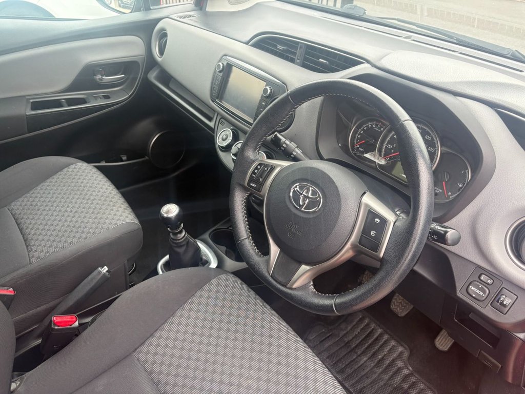 Used Toyota Yaris 2014 for sale - 77981626: Photo 13