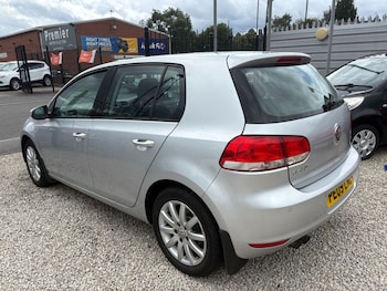 Used Volkswagen Golf 2009 for sale - 75515410: Photo