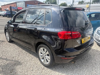 Used Volkswagen Golf SV 2016 for sale - 79300846: Photo