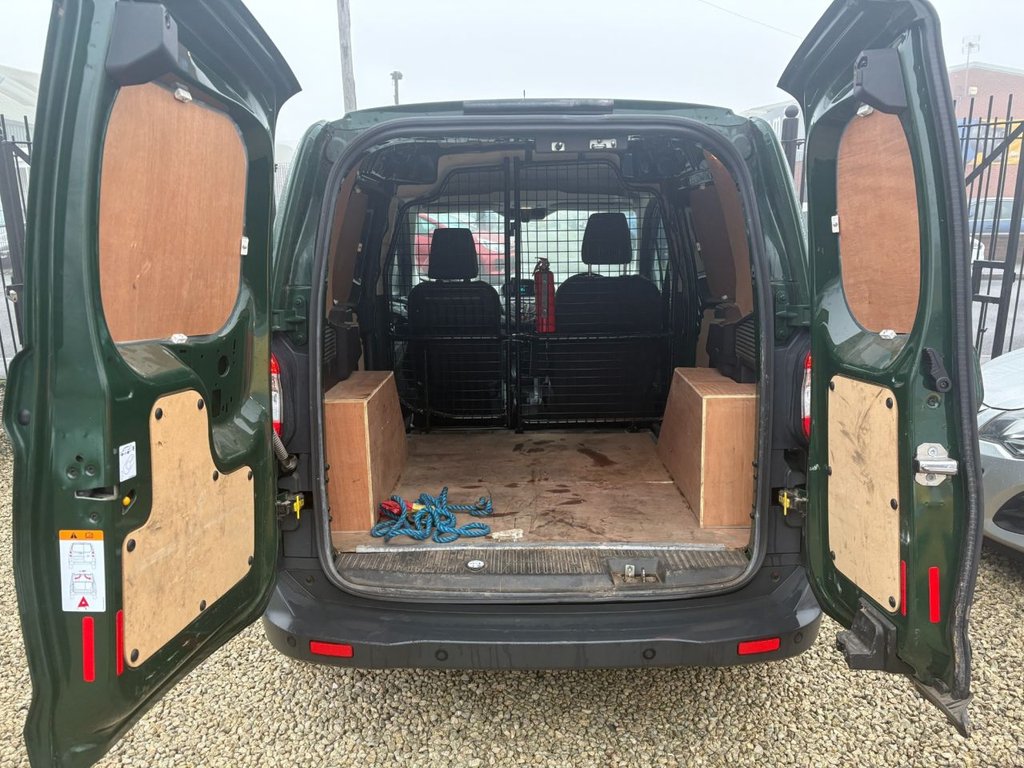 Used Ford Transit Courier 2018 for sale - 77020423: Photo 7