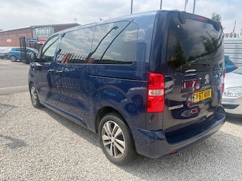 Used Peugeot Traveller 2018 for sale - 79245028: Photo