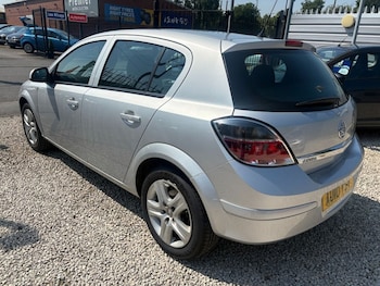 Used Vauxhall Astra 2010 for sale - 79022824: Photo