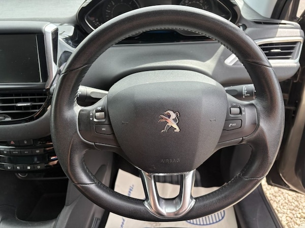 Used Peugeot 208 2014 for sale - 75716196: Photo 12