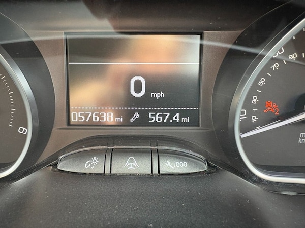 Used Peugeot 208 2014 for sale - 75716196: Photo 15