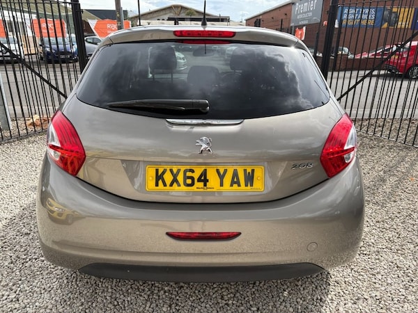 Used Peugeot 208 2014 for sale - 75716196: Photo 5