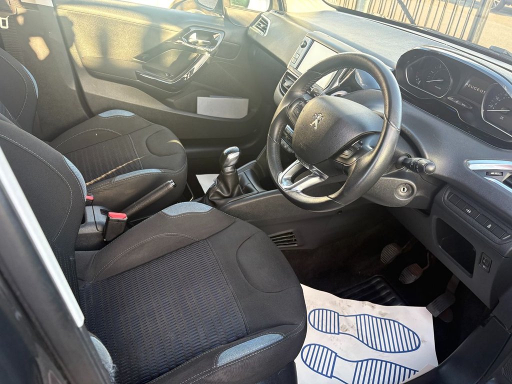 Used Peugeot 208 2014 for sale - 77880211: Photo 10