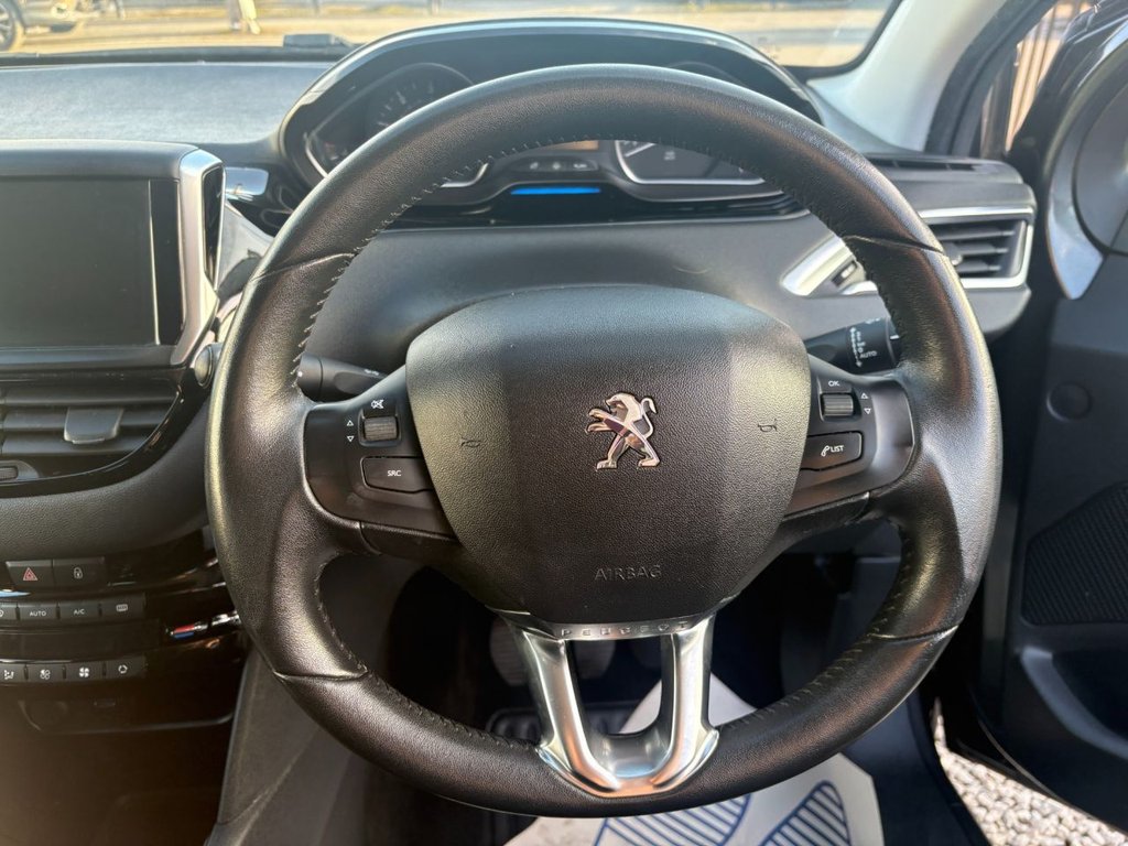 Used Peugeot 208 2014 for sale - 77880211: Photo 12