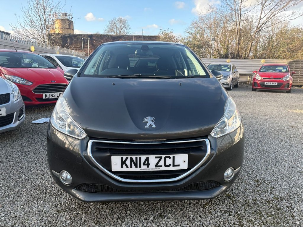 Used Peugeot 208 2014 for sale - 77880211: Photo 2