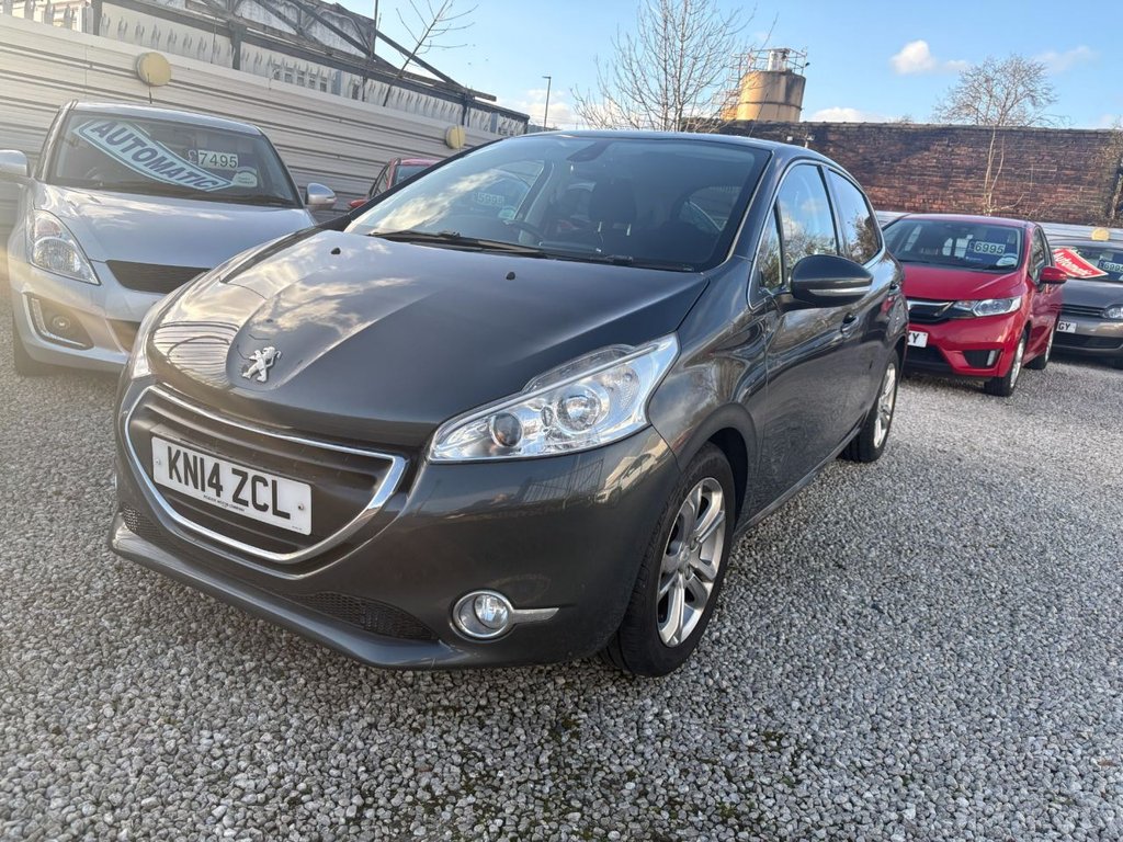 Used Peugeot 208 2014 for sale - 77880211: Photo 3