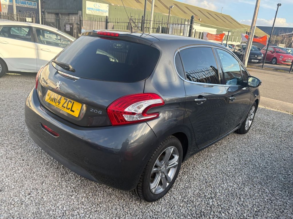 Used Peugeot 208 2014 for sale - 77880211: Photo 6