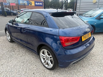 Used Audi A1 2011 for sale - 79300690: Photo