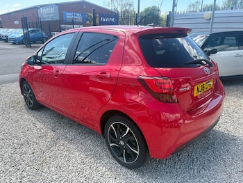 Used Toyota Yaris 2016 for sale - 78331142: Photo