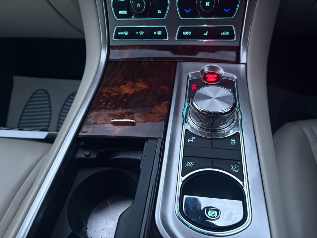 Used Jaguar XF 2013 for sale - 76855161: Photo 15