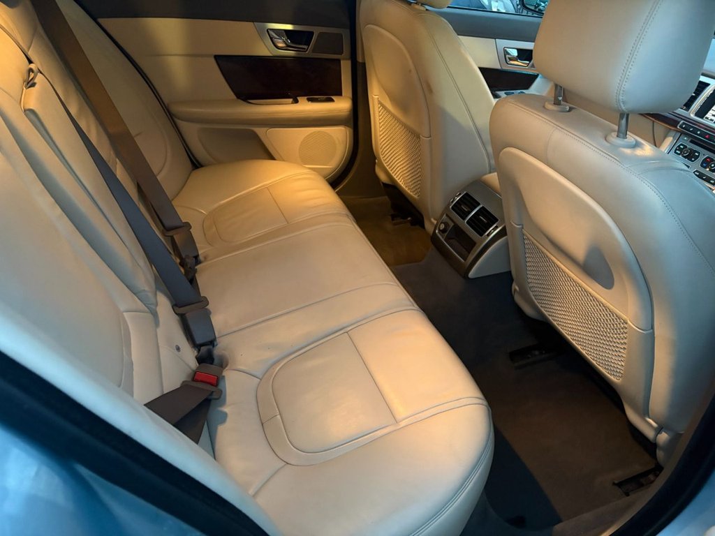 Used Jaguar XF 2013 for sale - 76855161: Photo 19