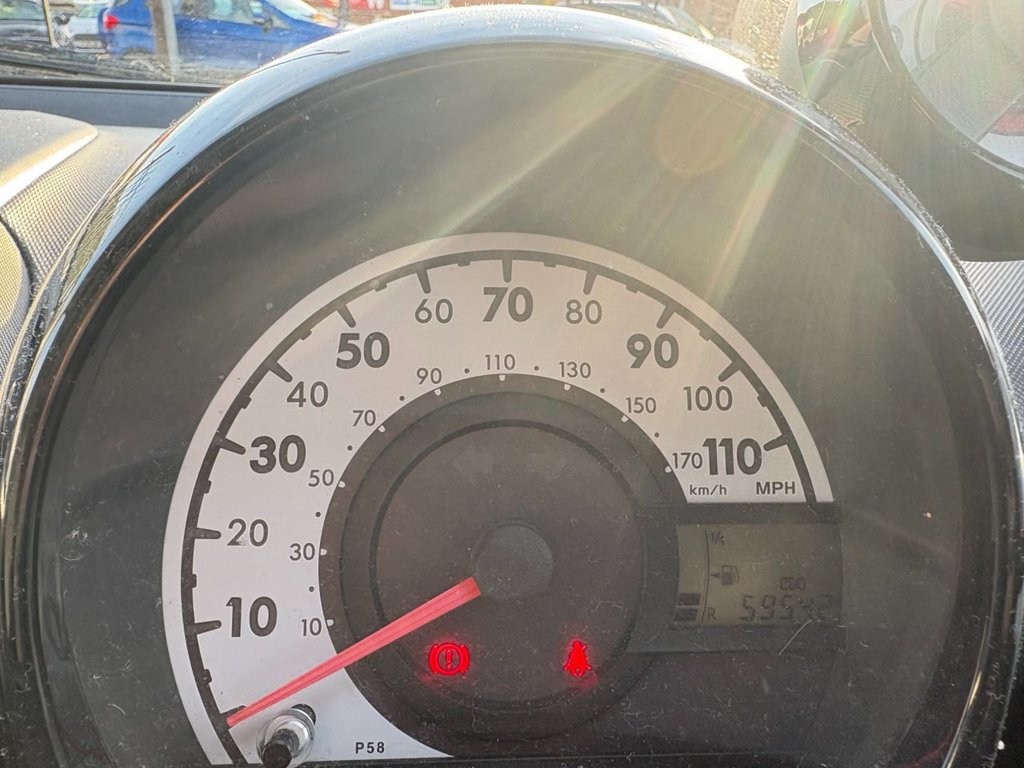 Used Toyota AYGO 2014 for sale - 76934592: Photo 13