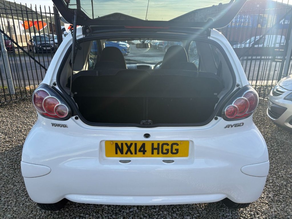 Used Toyota AYGO 2014 for sale - 76934592: Photo 9
