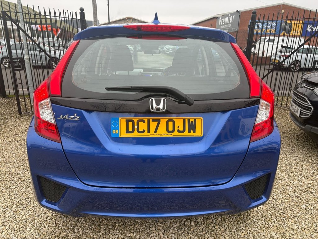 Used Honda Jazz 2017 for sale - 77422494: Photo 5