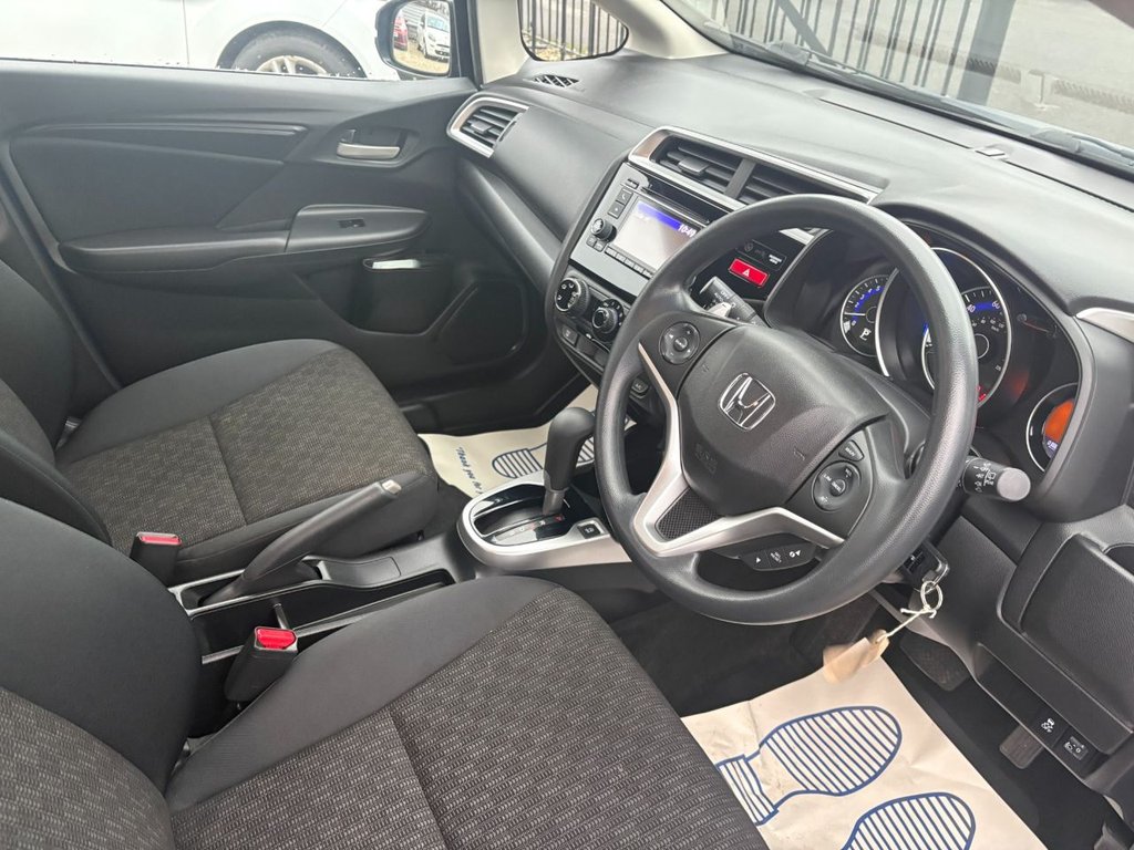 Used Honda Jazz 2017 for sale - 77422494: Photo 8