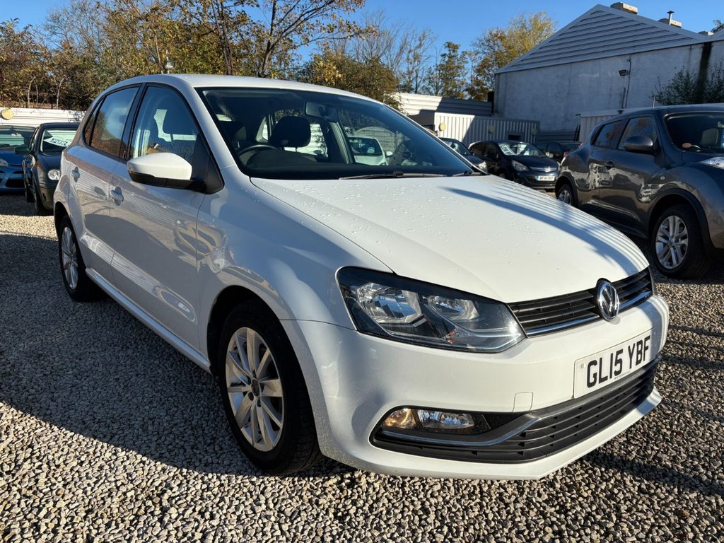 Used Volkswagen Polo 2015 for sale - 76376179: Photo 1