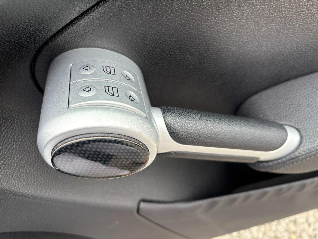 Used Mercedes-Benz SLK 2007 for sale - 78153764: Photo 17