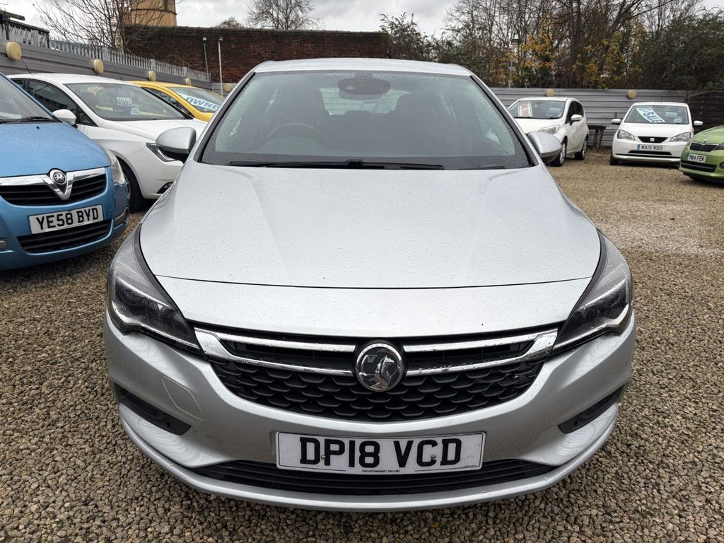 Used Vauxhall Astra 2018 for sale - 76559455: Photo 2