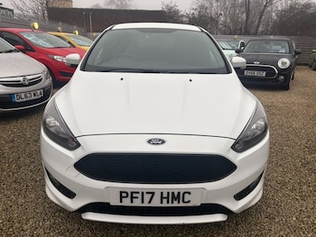 Used Ford Focus 2017 for sale - 77020416: Photo