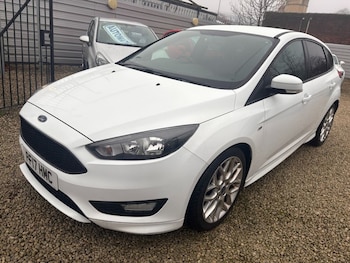 Used Ford Focus 2017 for sale - 77020416: Photo