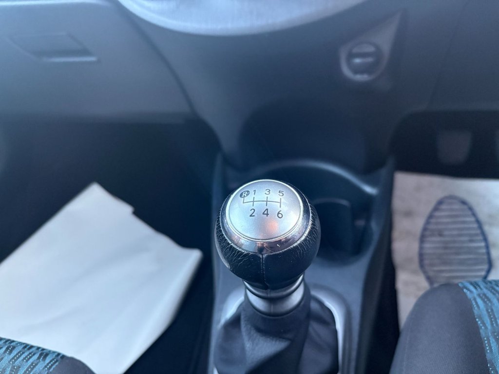 Used Toyota Yaris 2012 for sale - 76962734: Photo 15