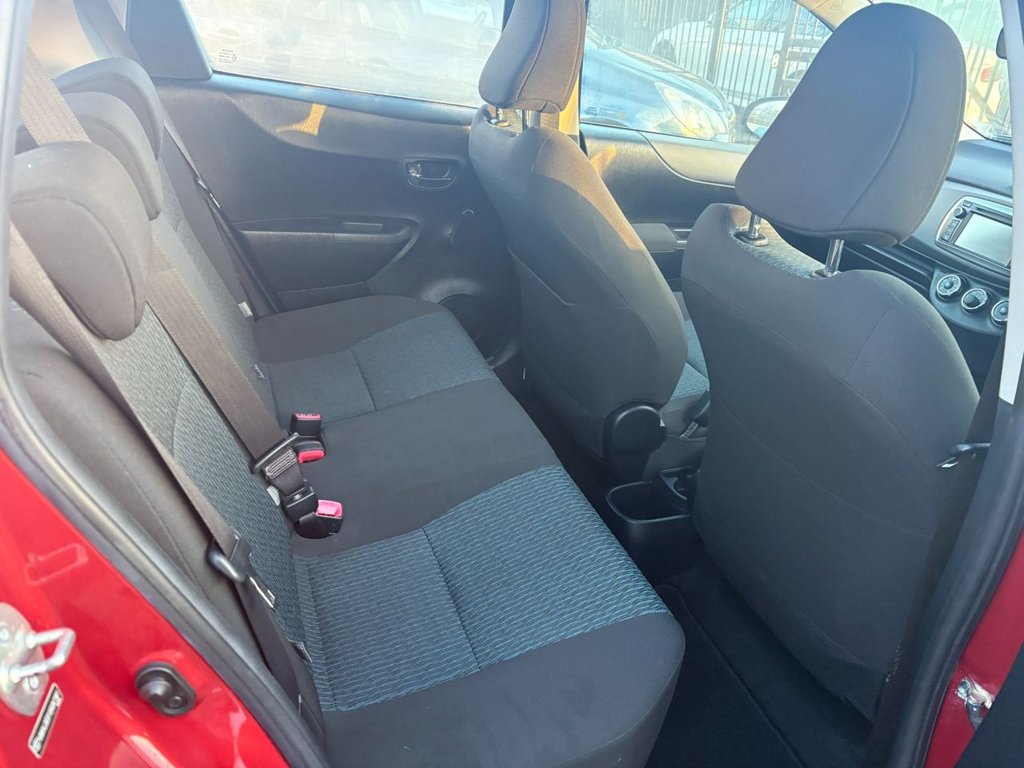 Used Toyota Yaris 2012 for sale - 76962734: Photo 19