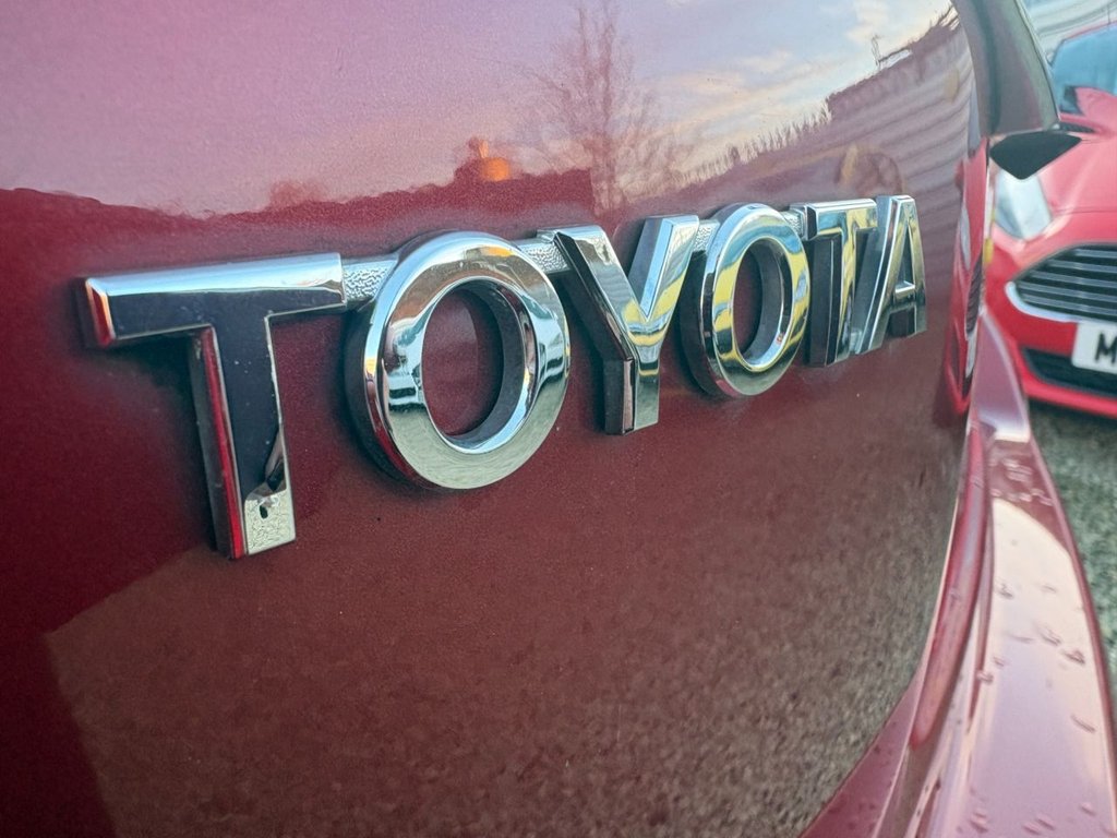 Used Toyota Yaris 2012 for sale - 76962734: Photo 8